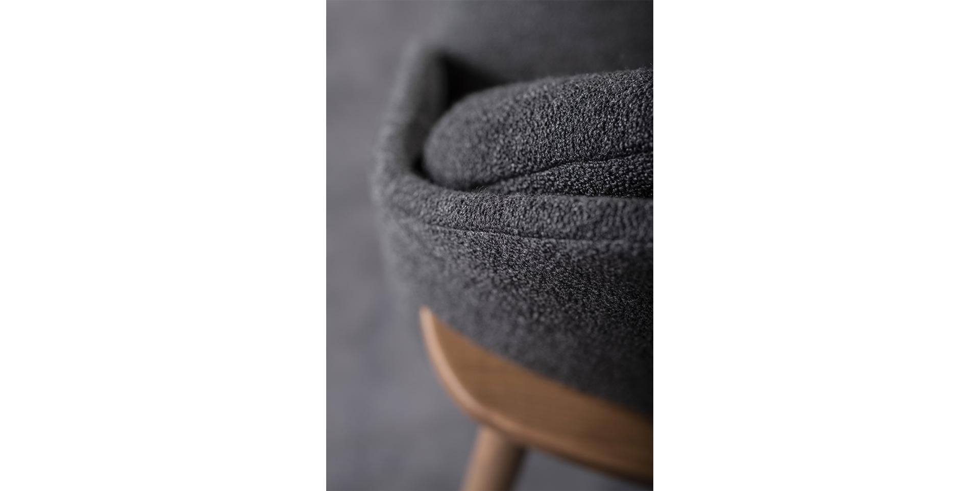 Fauteuil en tissu TOYA slider image n°5